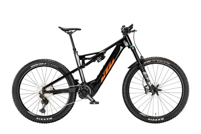 #04 - Rower KTM Macina Kapoho LTD64 "M" Czarny