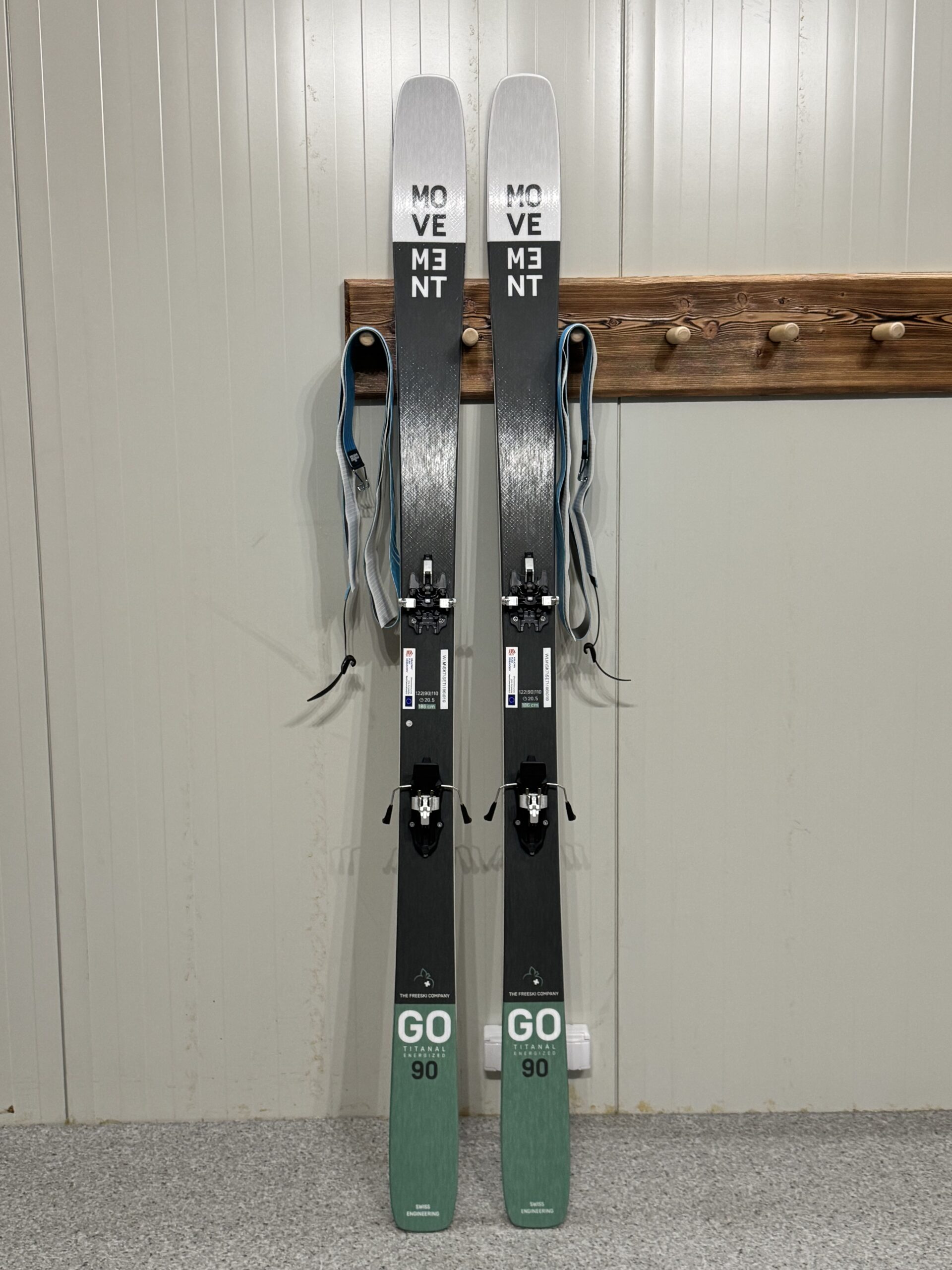 #10 - Skitoury - NARTY MOVEMENT GO TITANAL 186 CM